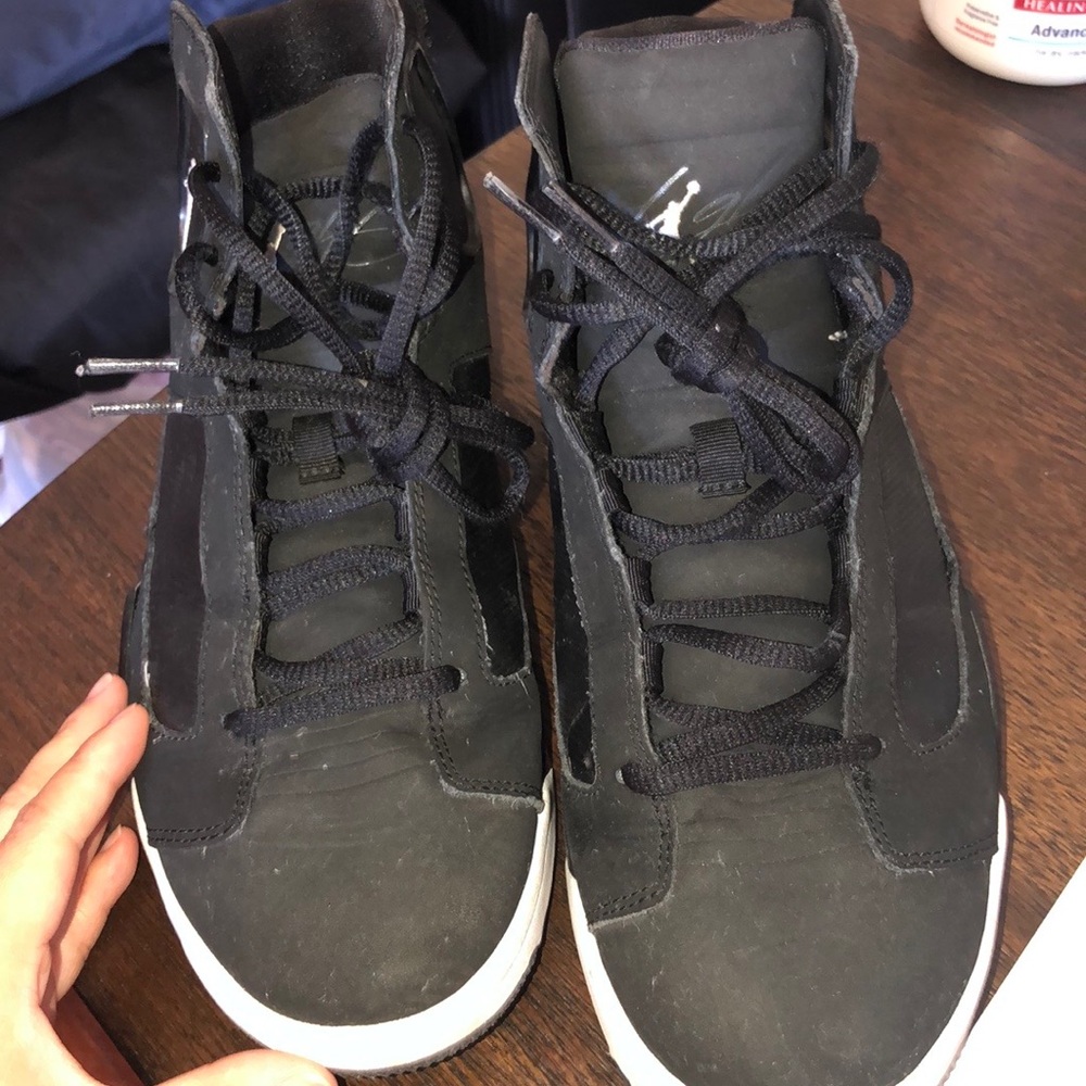 MENS SHOES